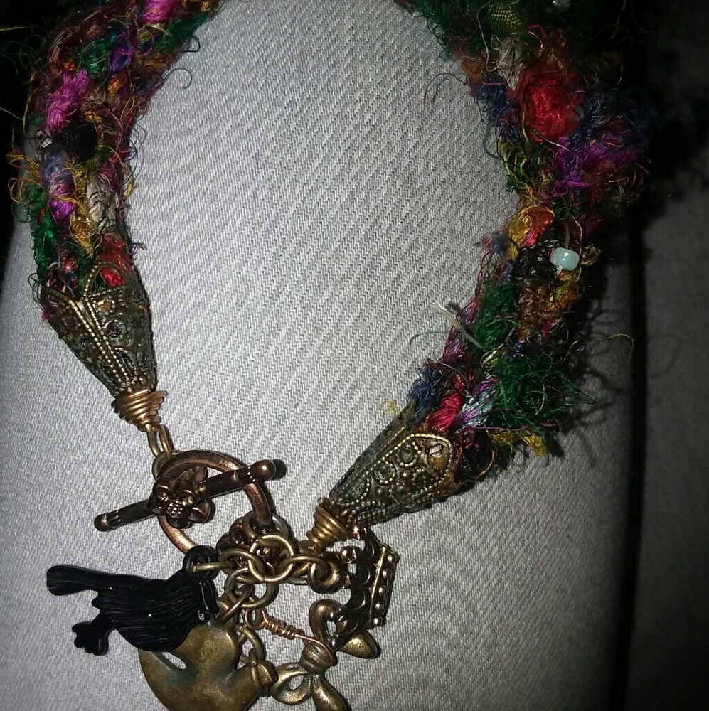 Yarn beaded bracelet
